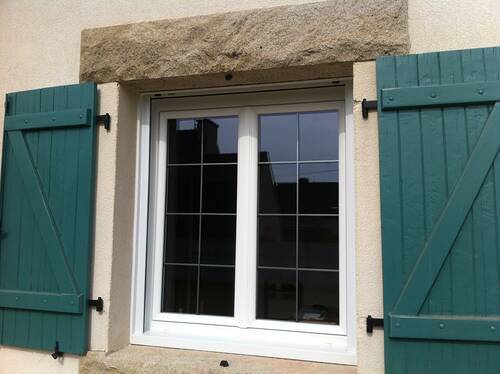 Fenêtres PVC avec petits bois canon de fusil - Plérin menuiserie - Côtes d''Armor (Bretagne) 
