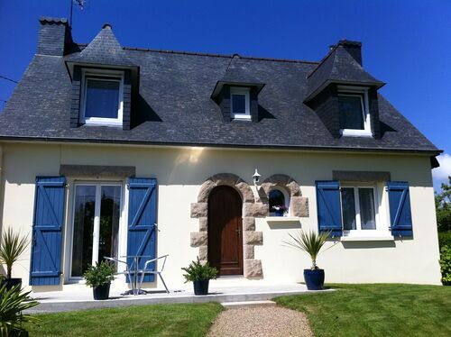 Fenêtres PVC blanc - Maison néo bretonne 0