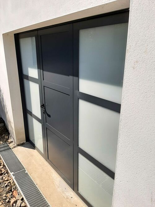 Remplacement porte de garage bois par porte isolante, lumineuse et sécurisante - Pordic 20210531114034