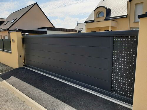 Remplacer portillon et portail en PVC par coulissant en aluminium - Pléneuf Val André 20210609161113