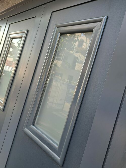 Maison de ville : Porte de garage battante 36397161512764330231686848966867937763468891n